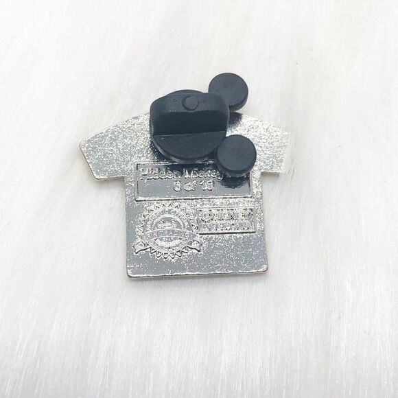 🔮 5/$25 Disney Shirts Pinocchio Pin - Picture 3 of 3